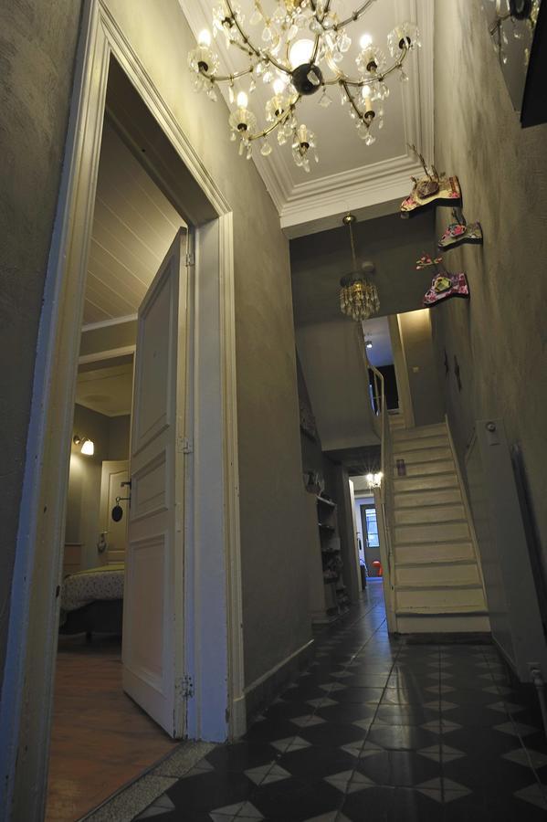 La Tete Ailleurs Hotel Durbuy Bagian luar foto